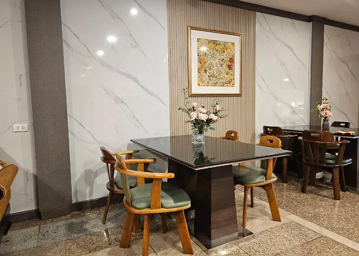 Dynasty Hotel Bangkok