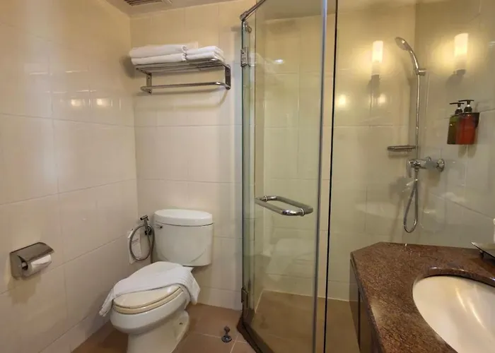Hotel Dynasty
